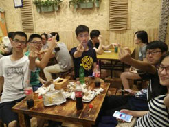 郑州烧烤加盟,学烧烤技术,开烧烤店多少钱疯狂烤翅加盟
